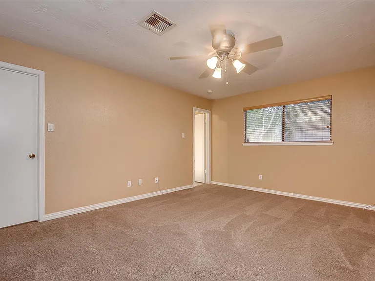6030 Gallant Forest Dr — Photo 23