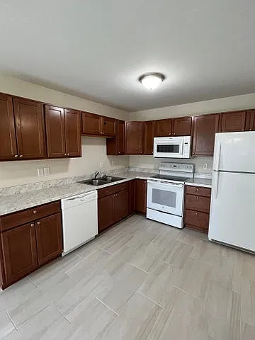 19D Park Cir SE #1 — Photo 7