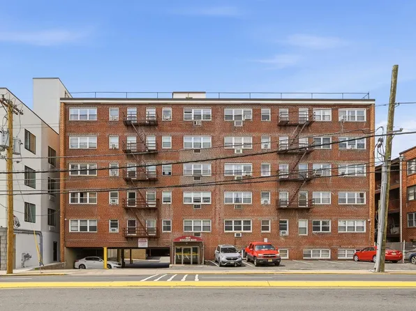 8829 Kennedy Blvd APT A1, North Bergen, NJ 07047
