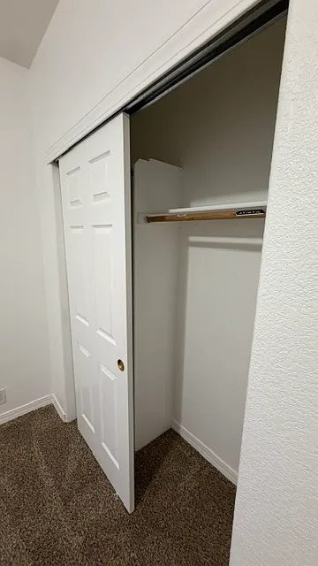 2 bed, 950 sqft, $1,800 — Photo 4