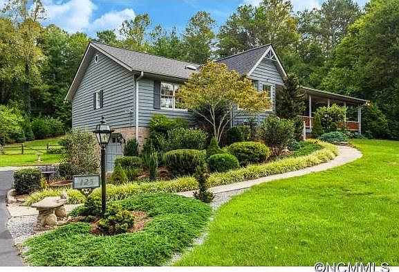 1st image of 125 White Water Dr