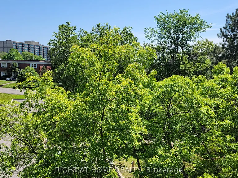 260 Brittany Dr #414 — Photo 18
