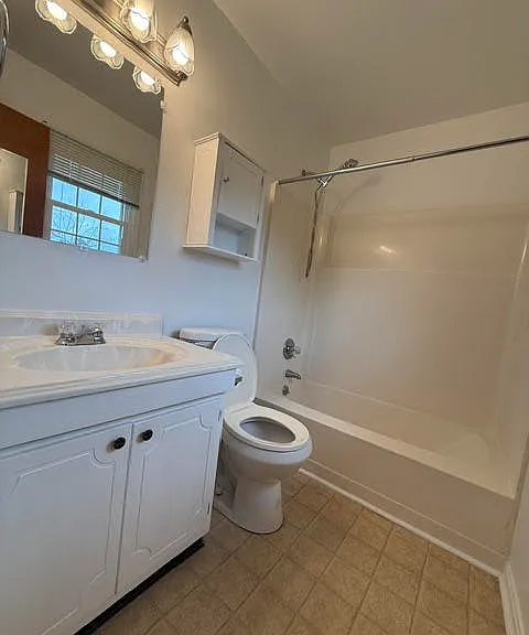 3479 Sutherland Dr — Photo 6
