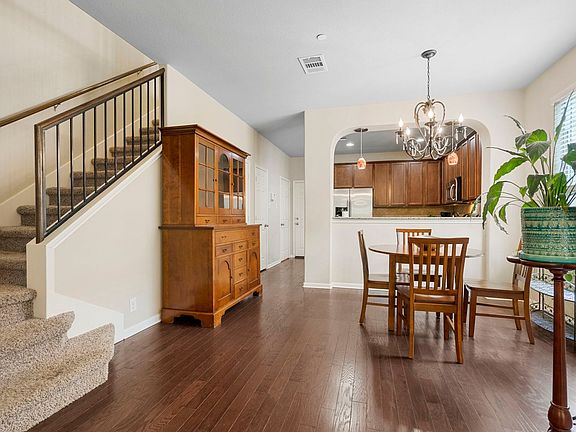 5th image of 3101 Davis Ln APT 6102