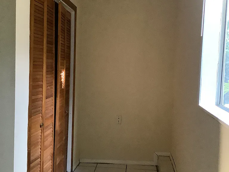 5732 La Mirada Ave — Photo 8