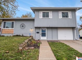 9650 Ruggles St, Omaha, NE 68134