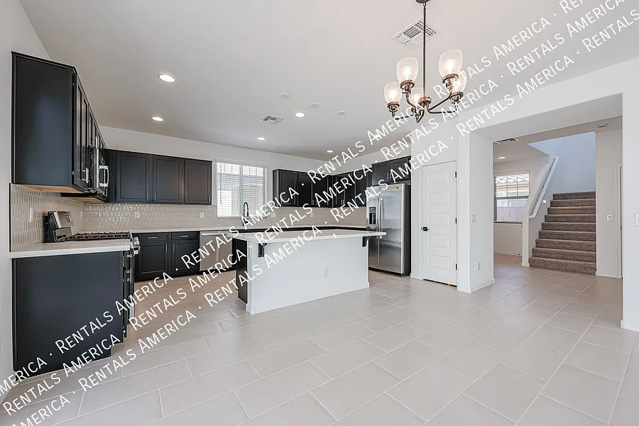 3768 N 99th Dr