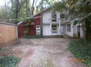 8598 Stearns Rd, Olmsted Township, OH 44138