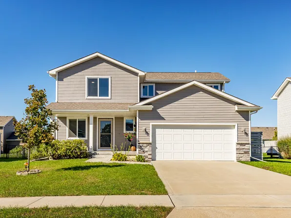 818 NE Meadow Landing Dr, Ankeny, IA 50021