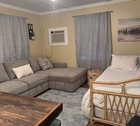 3rd image of 115 Welch Rd