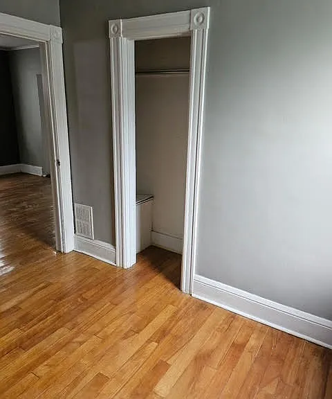 526 Niagara St #1 — Photo 8