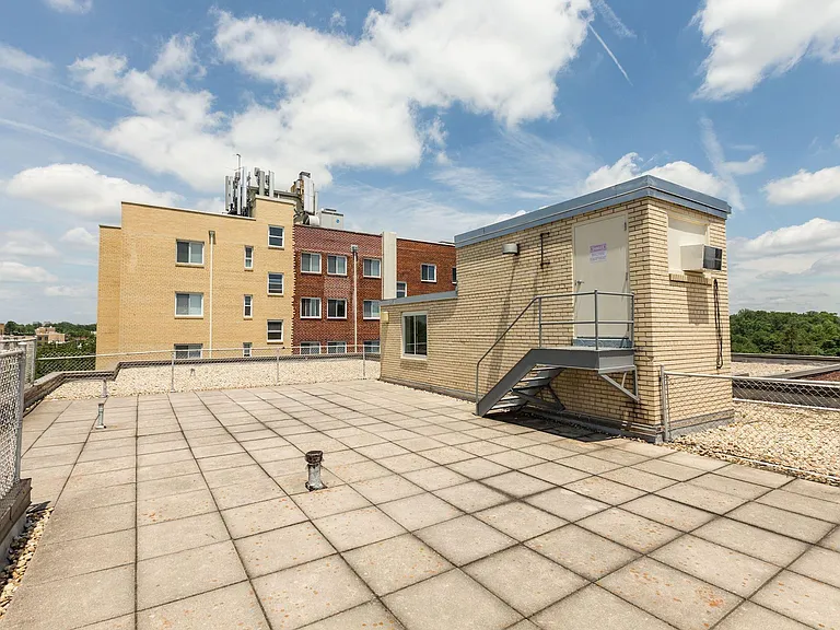 5315 Connecticut Ave NW #407 — Photo 30
