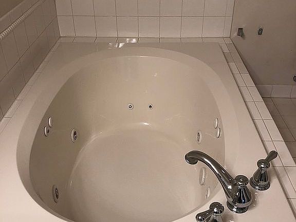 4th image of 1822 Wheyfield Dr #2-A