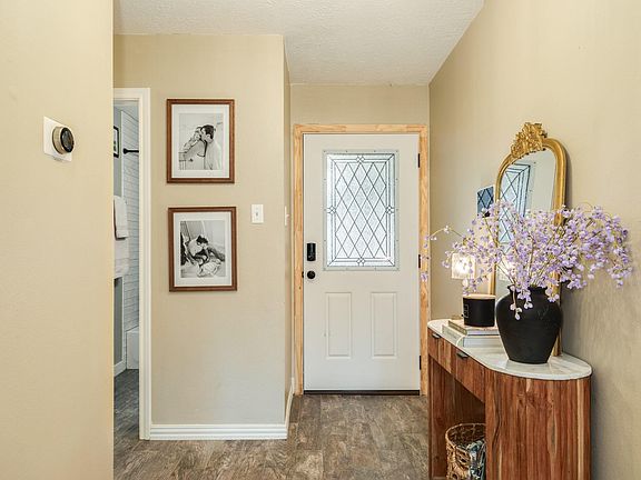 5th image of 1164 Thomas Dr