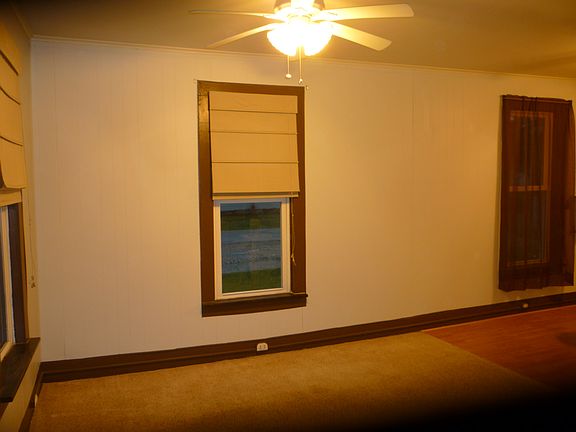 living room/dinning room