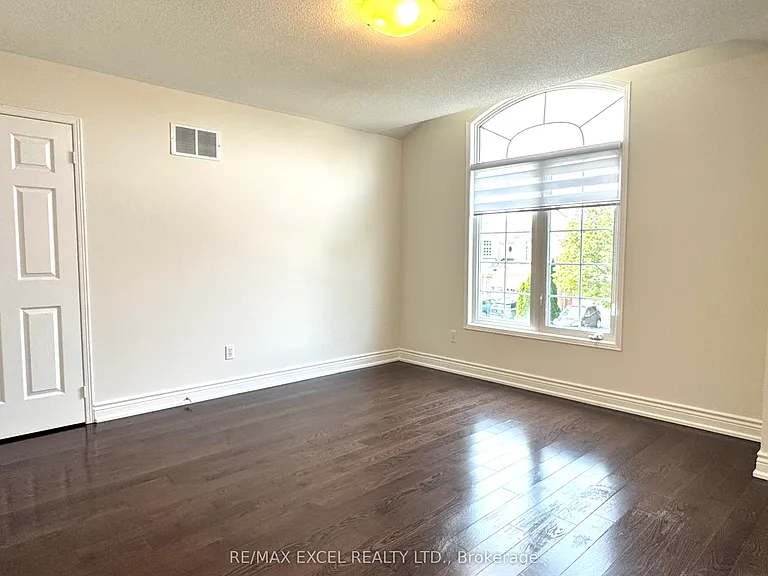 13 Brooksmill Ln — Photo 21