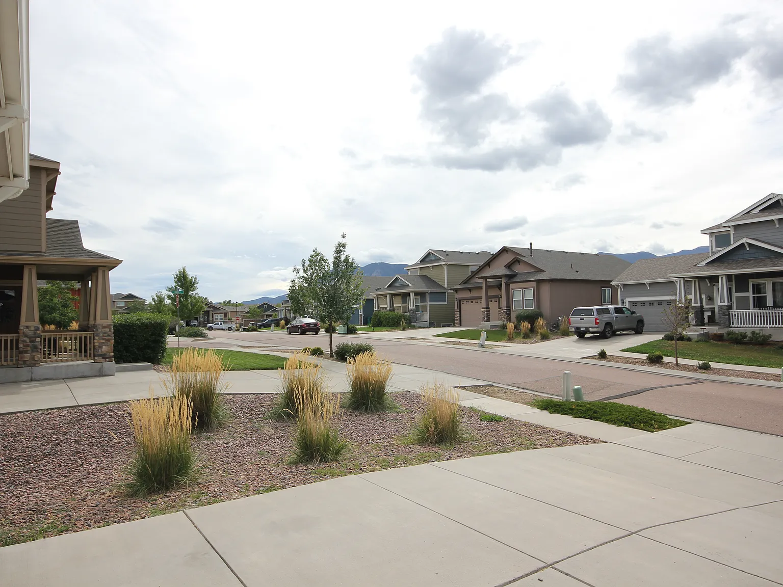 3 bed, 2742 sqft, $2,675 — Photo 3