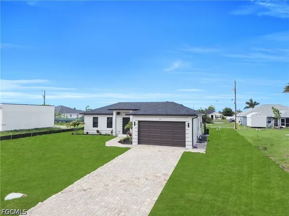 513 NW 25th Ter, Cape Coral, FL 33993