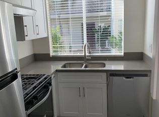8255 Norton Ave APT 3, West Hollywood, CA 90046
