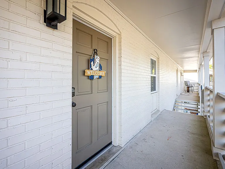 114 Ethel Cir #8 — Photo 4
