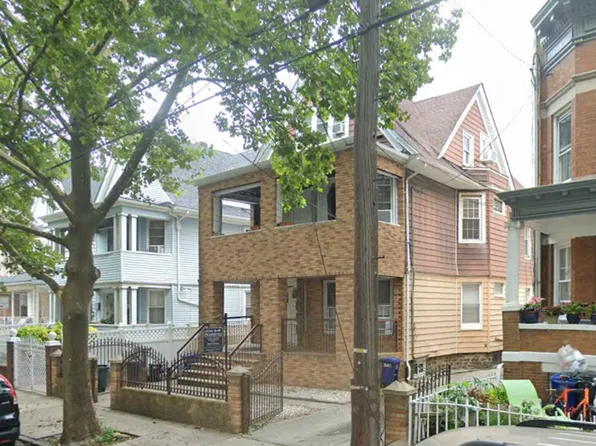 631 East 32nd Street image 1 of 1