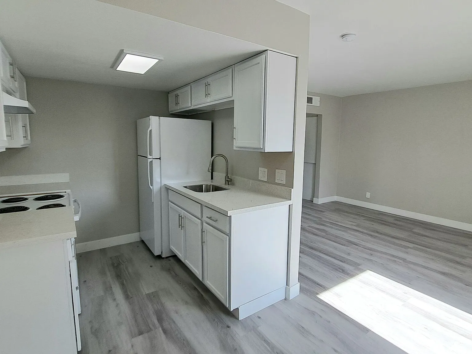 2556 South Van Patten Street — Photo 3