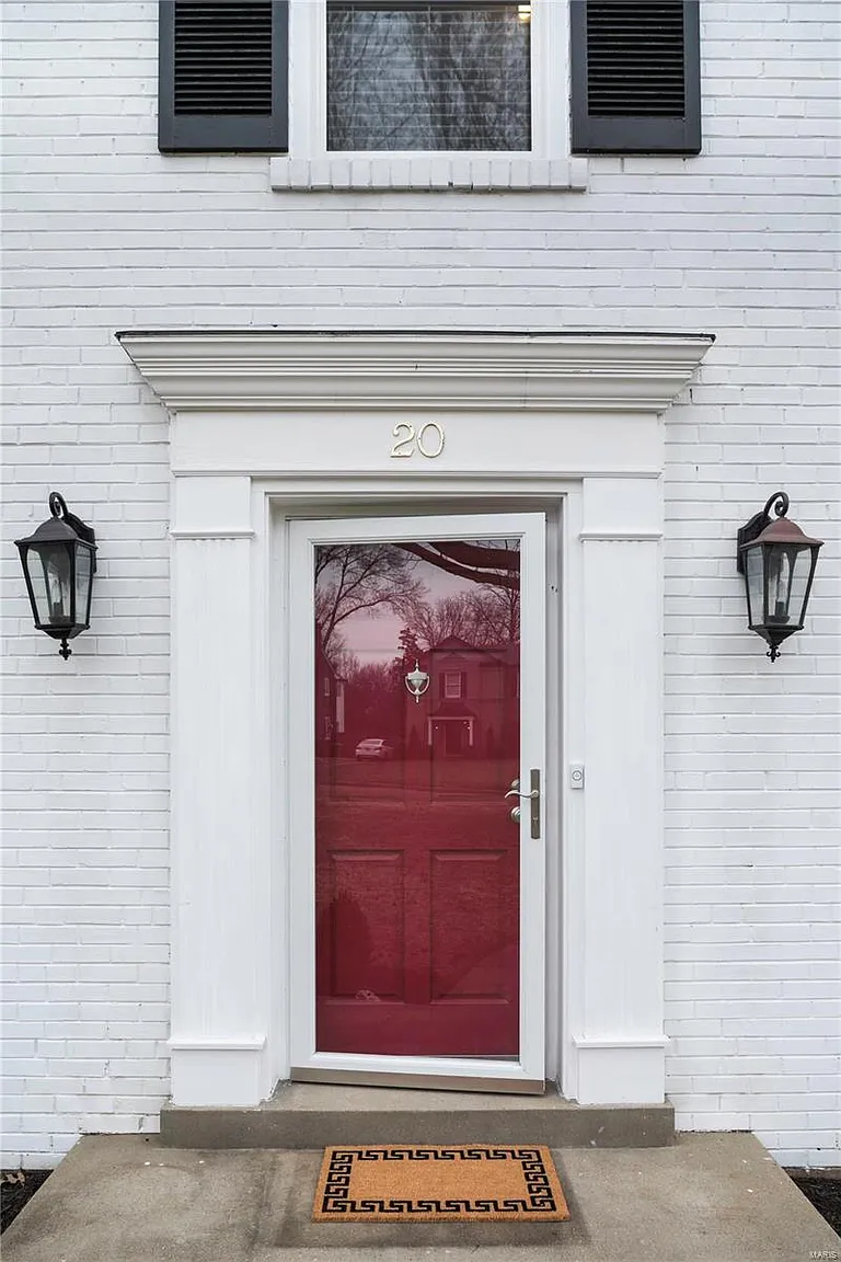 20 Enfield Rd photo 1