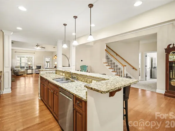 7999 Worth Way, Denver, NC 28037