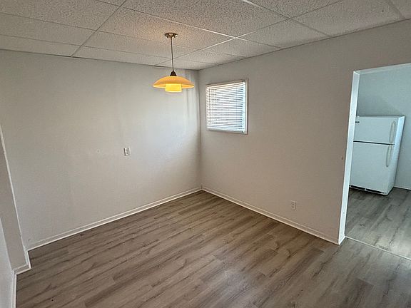 4th image of 744 Elgin Ave #744