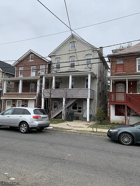 117 Linden Ave photo 1