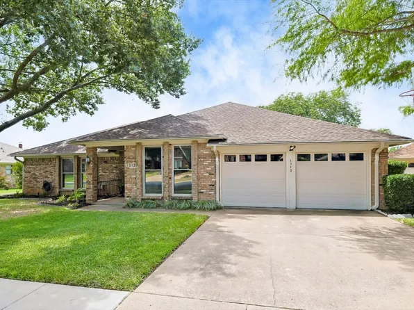 1312 Woodvale Dr, Bedford, TX 76021
