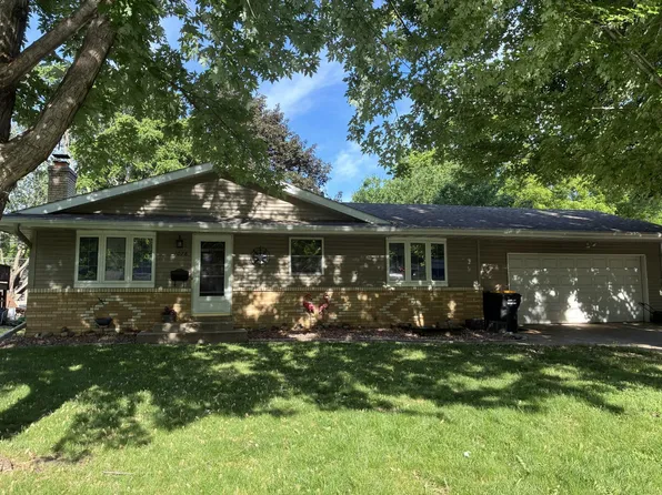 1078 Harrison St S, Shakopee, MN 55379