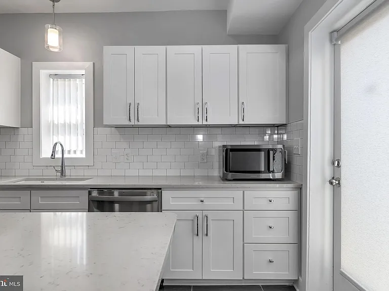 1310 Riggs St NW — Photo 19
