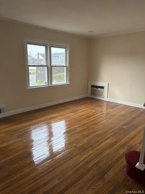 4 bed, 2.0 bath, 1739 sqft, $4,500 — Photo 2