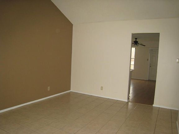 3rd image of 115 Pelican Ave