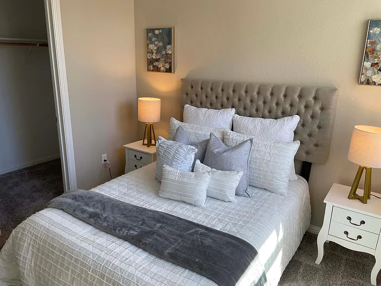 Mahuron Cir — Photo 11