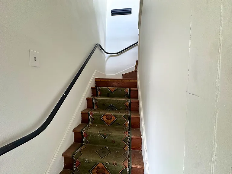 122 Demouy Ave #1/2 — Photo 21