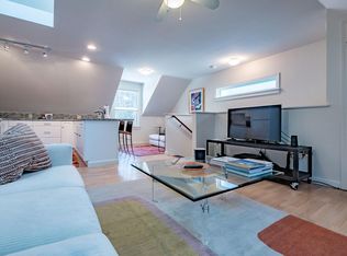 8 Ricker Rd UNIT 1, Falmouth, ME 04105