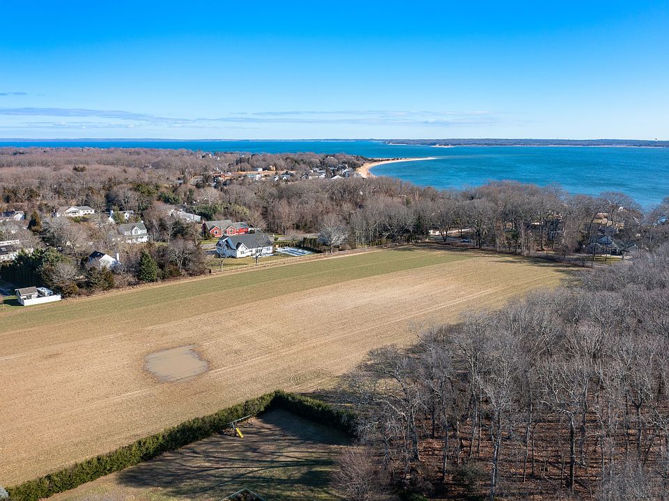 200 Peconic Bay Blvd, Riverhead, NY 11901 MLS 371212 Zillow
