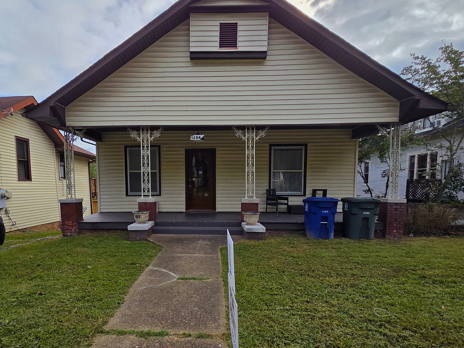 5204 Saint Elmo Ave — Photo 2