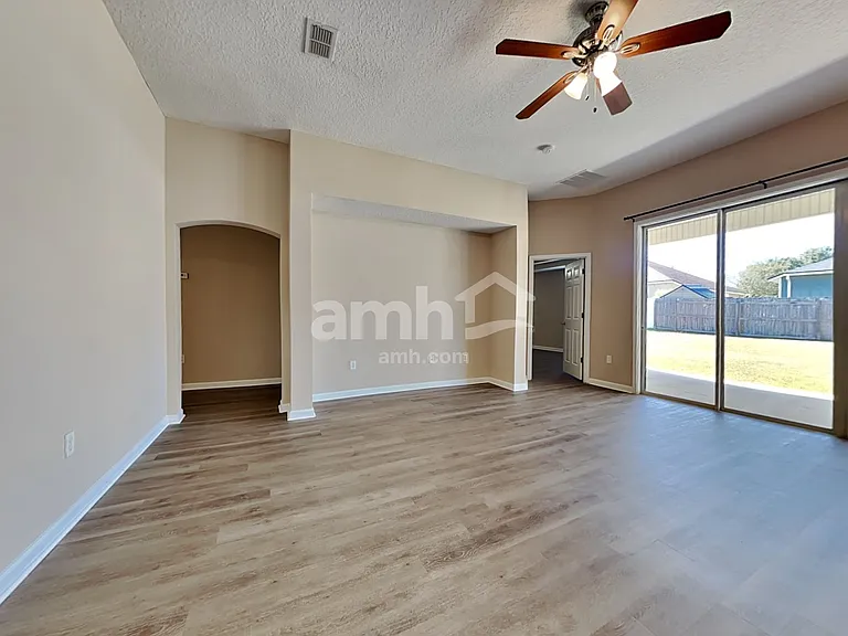 3108 Silverado Cir — Photo 23