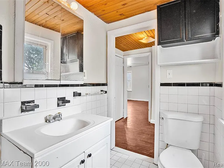 2607 Weithoff Ct — Photo 16