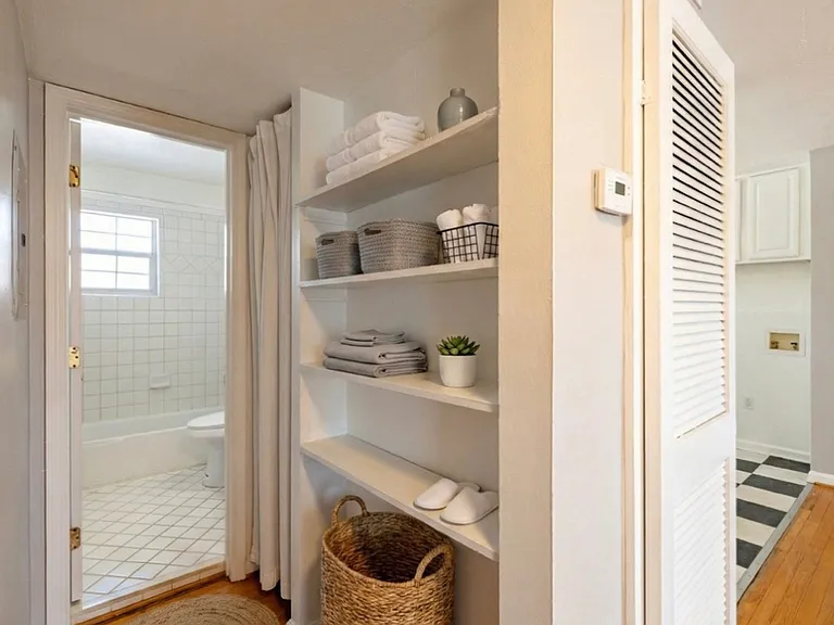 Peachtree Hills Court | Where Atlanta's Energy Meets Timeless Charm — Photo 125