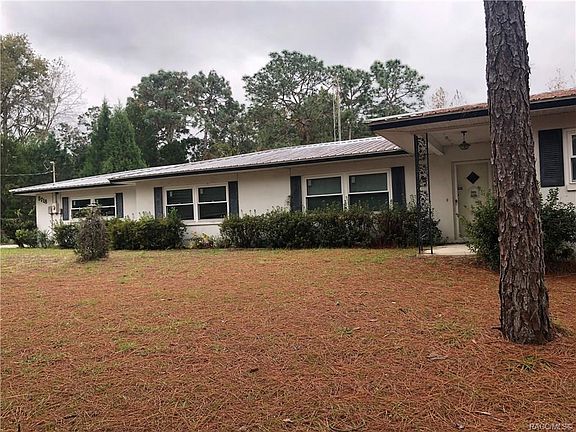 3rd image of 5718 W Pine Cir