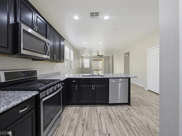 917 Spiracle Ave — Photo 6