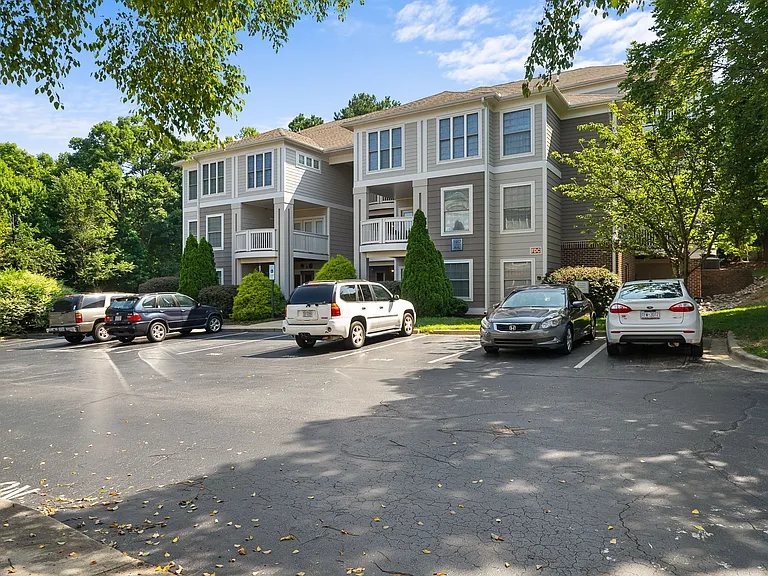 Concord Apartments — Photo 41