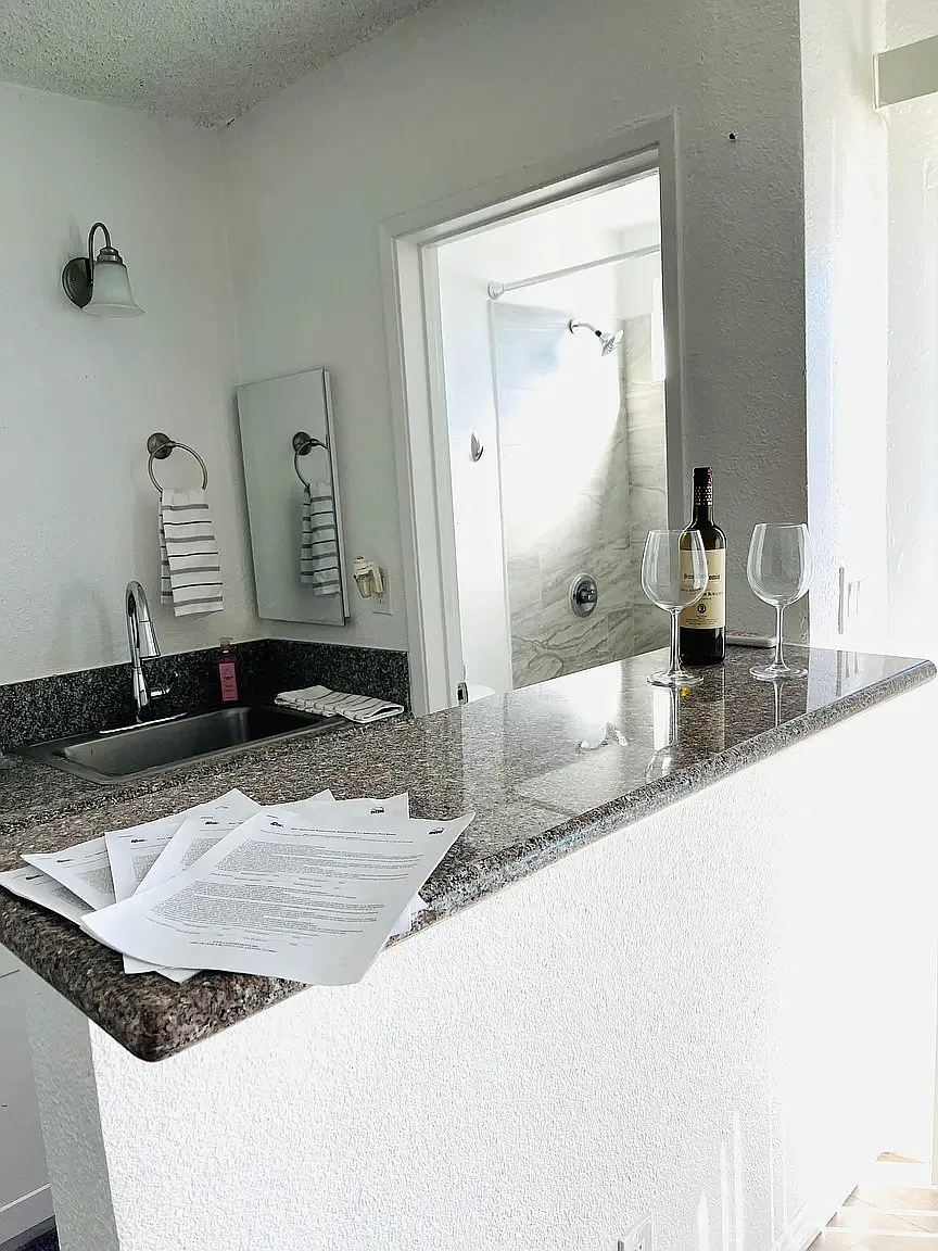 Studio, 425 sqft, $1,395 — Photo 4
