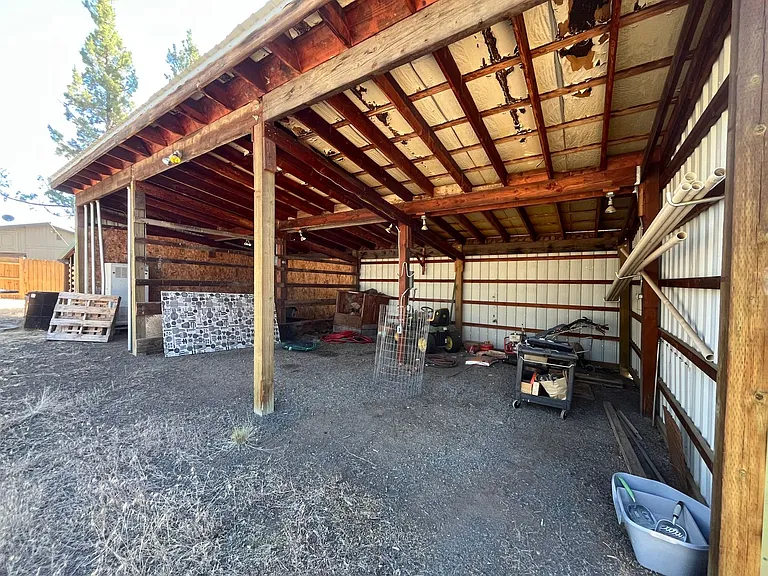 69196 Hurtley Ranch Rd — Photo 36