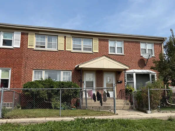 9485 Sumac Rd APT C, Des Plaines, IL 60016