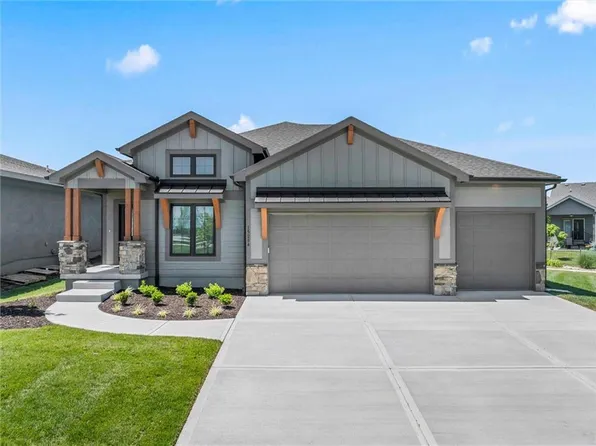 15382 W 162nd St, Olathe, KS 66062